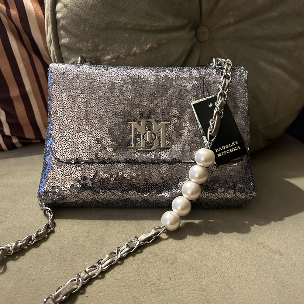 Badgley Mischka’s handbag